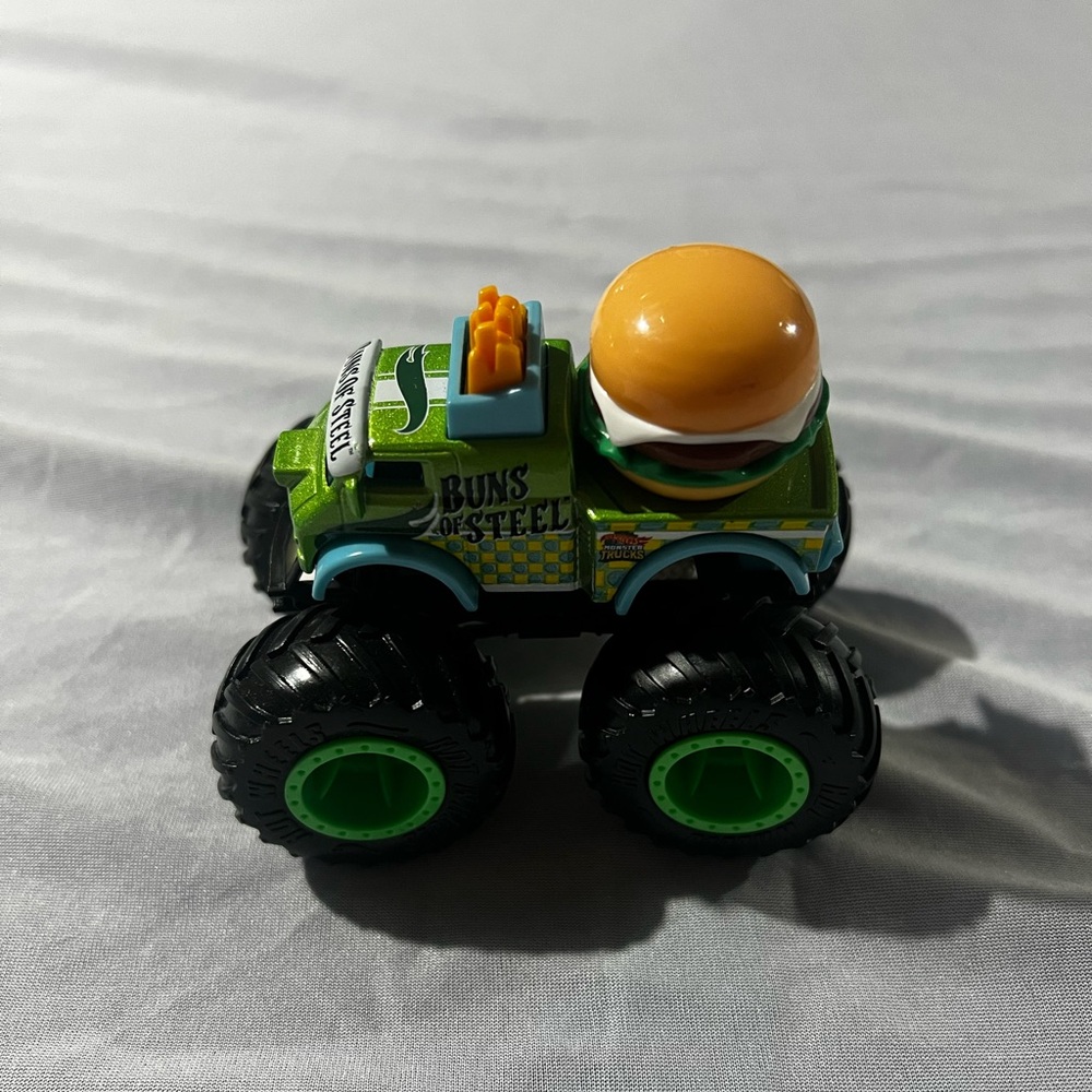 Hot Wheels Monster Truck LOOSE Series - Buns Of Steel